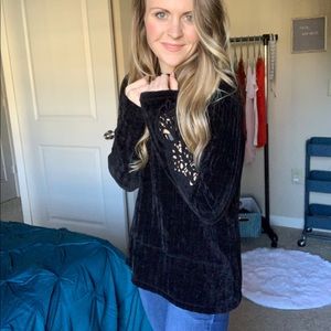 Black Sweater Blouse w/Beautiful Sleeves